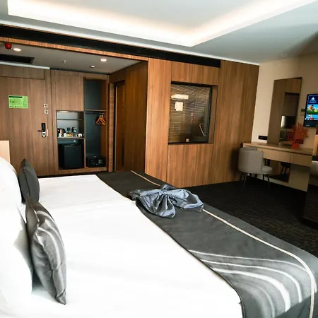 Ft Lotus Thermal Hotel&spa Trademark Collection By Wyndham Otel 4*