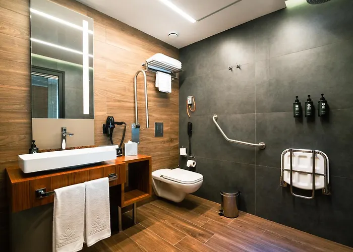 Ft Lotus Thermal Hotel&spa Trademark Collection By Wyndham Otel Menemen